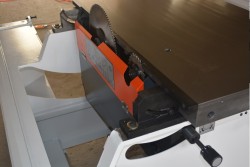  Sliding Table Saw HD320D